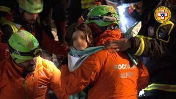 Rigopiano, 4 bimbi salvati lasciano ospedale Rigopiano, 4 bimbi salvati lasciano ospedale